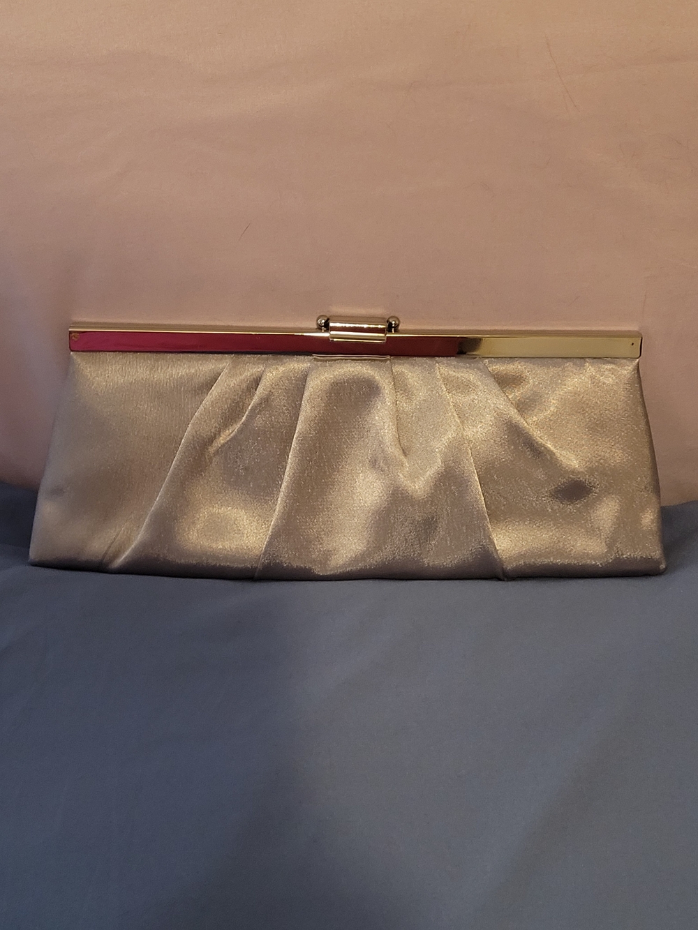 Jessica McClintock Silver Satin Pleated Evening Clutch Removable Chain Purse